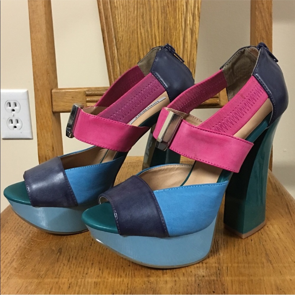 New 🎉HPx3🎉 Pink Blue Teal Chunky Heels Shoes